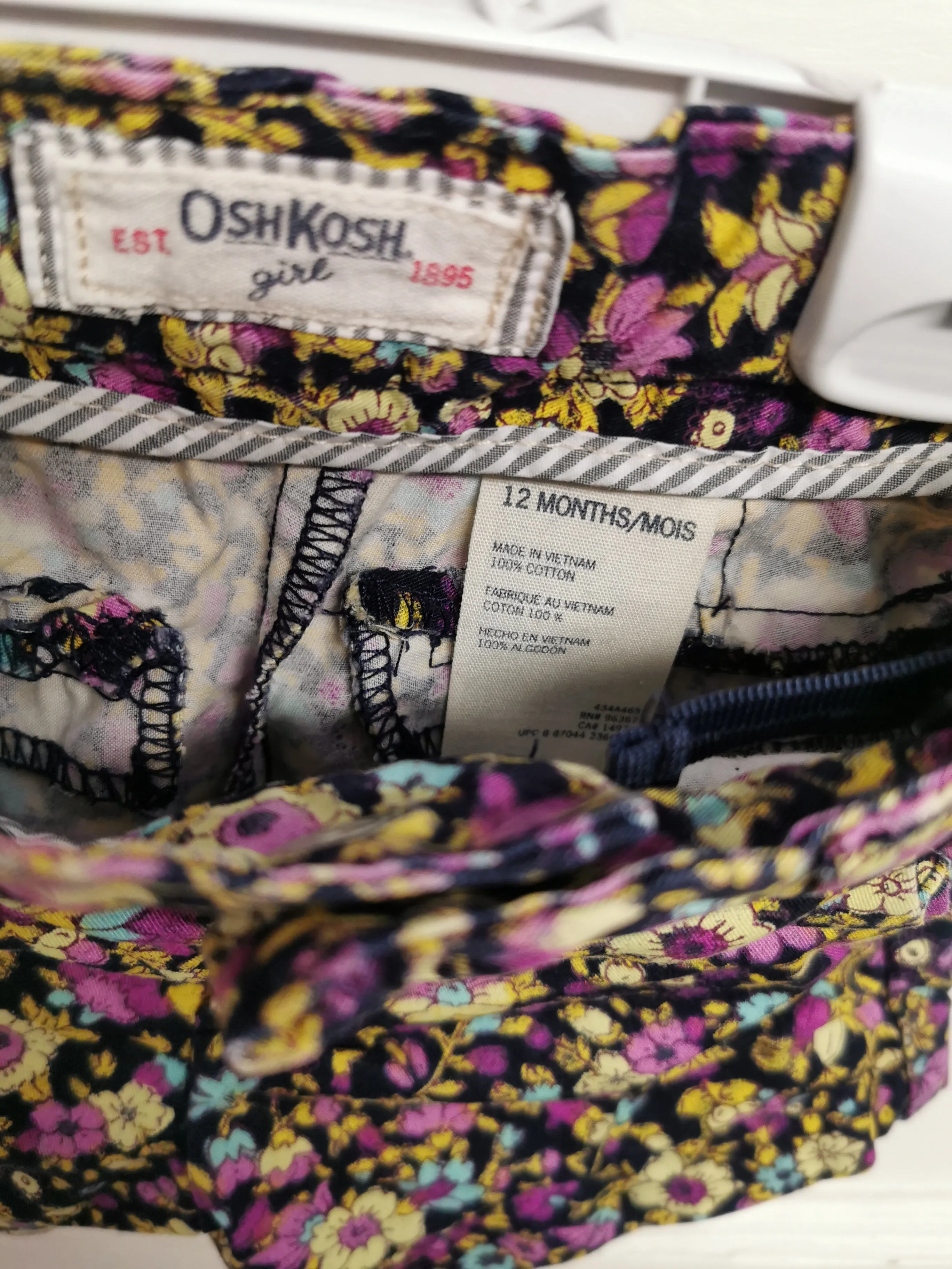 BABY GIRL SIZE 12 MONTHS - OSHKOSH, 2 Pack Cotton Shorts EUC B50