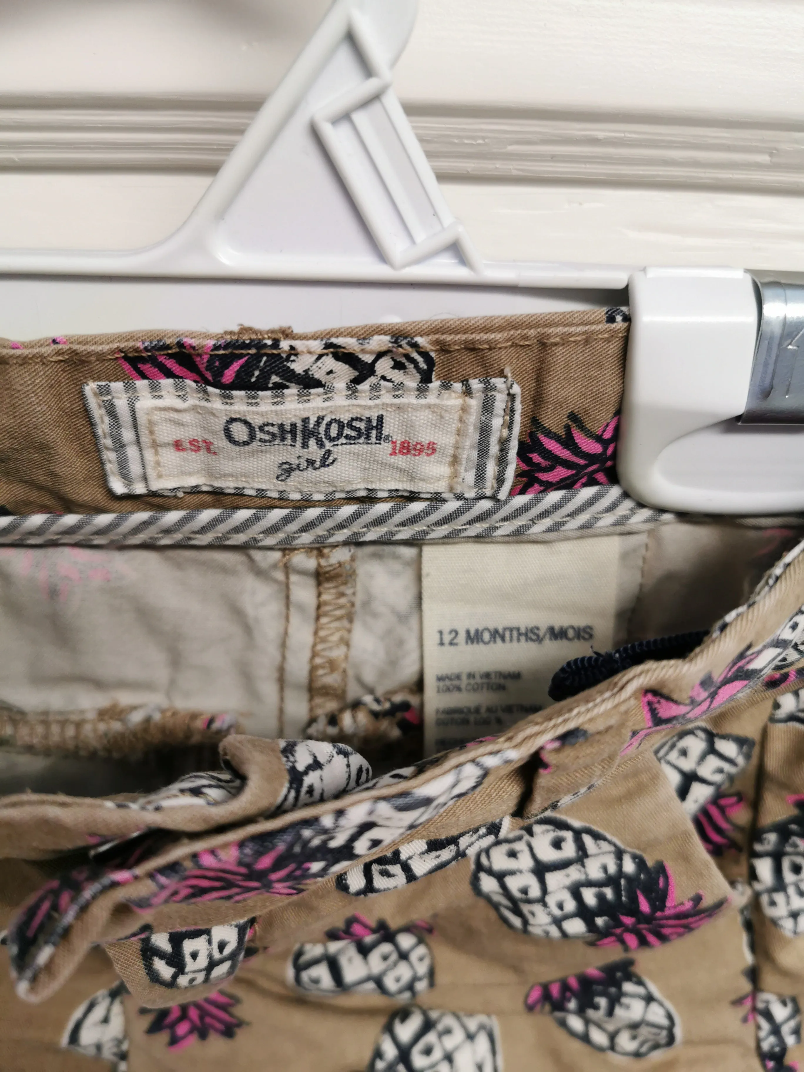 BABY GIRL SIZE 12 MONTHS - OSHKOSH, 2 Pack Cotton Shorts EUC B50