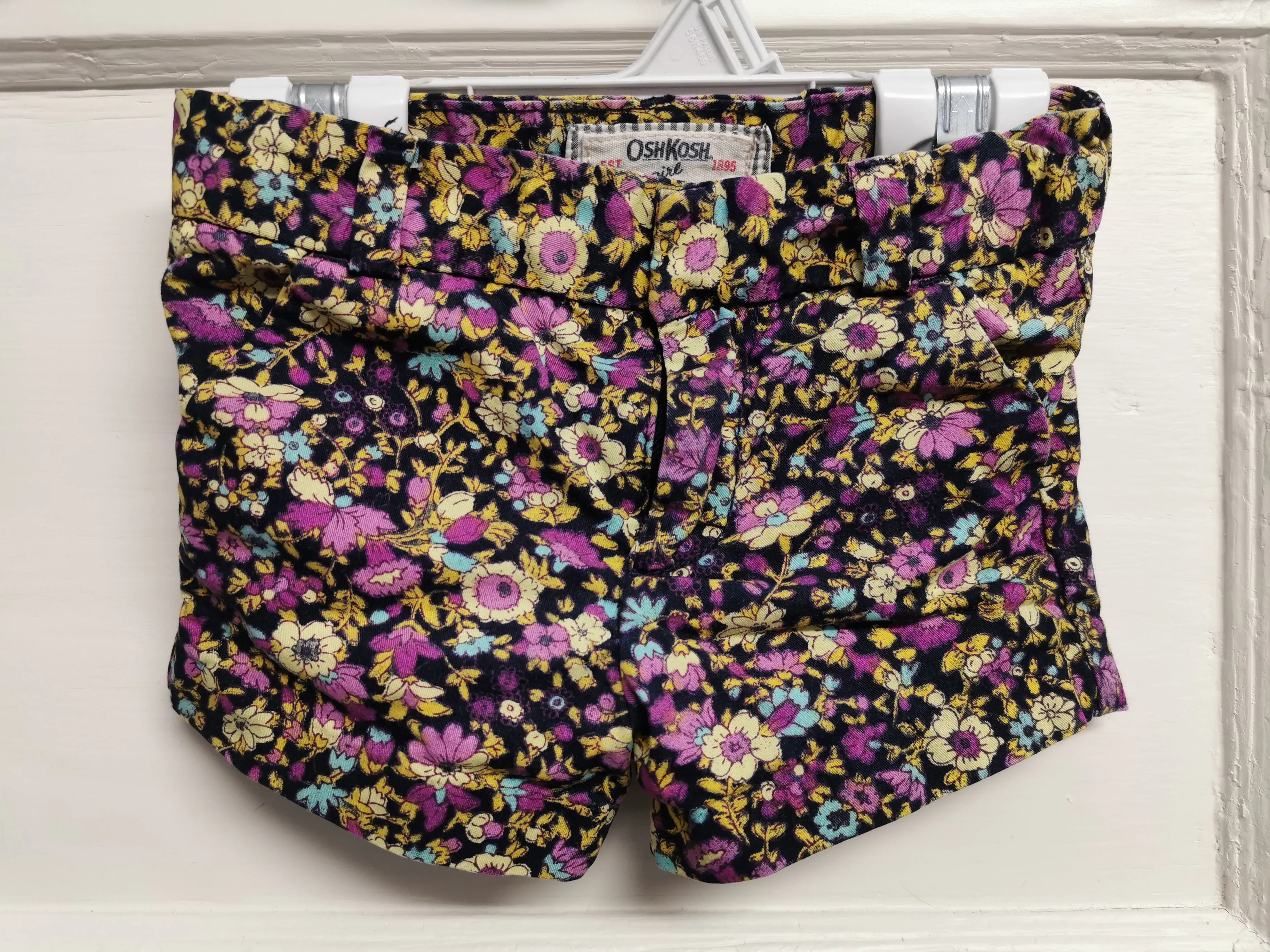 BABY GIRL SIZE 12 MONTHS - OSHKOSH, 2 Pack Cotton Shorts EUC B50