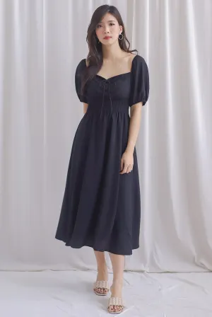 Dell Tie Front Elastic Waist Sleeved Dress In Black