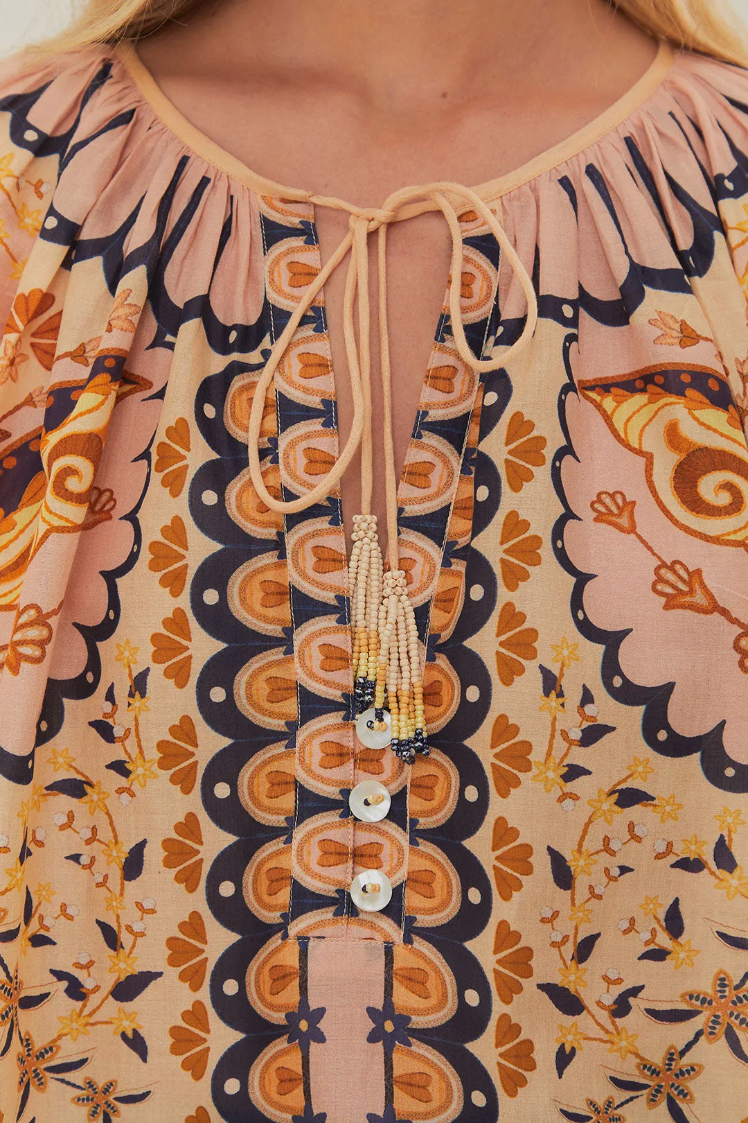 Jaipus Blouse in Beige