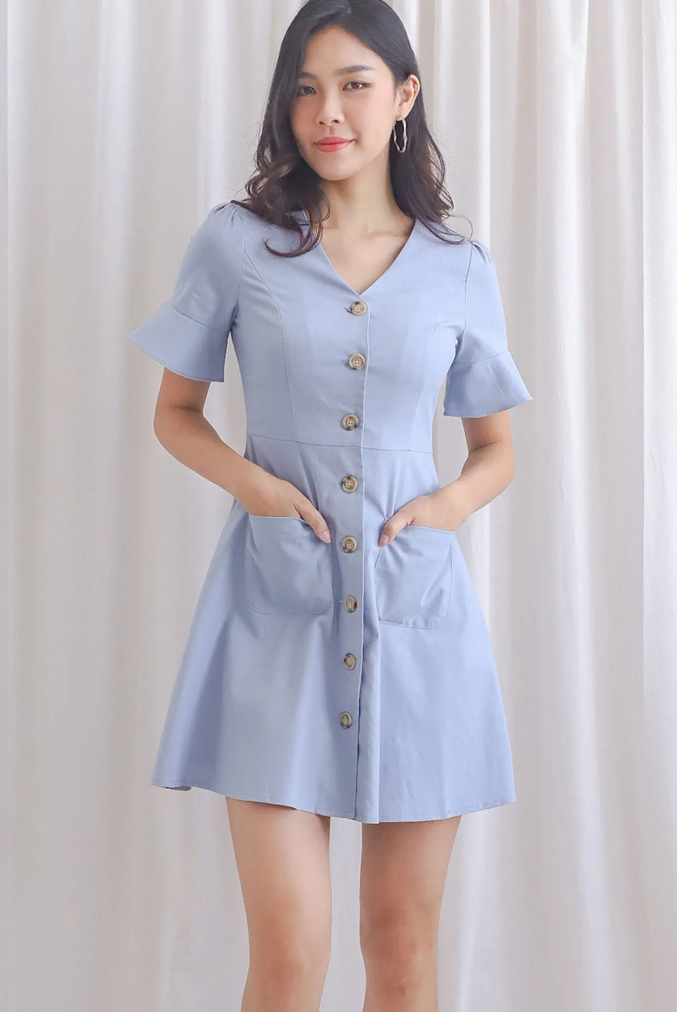 Jasmer Buttons Sleeved Dress In Blue