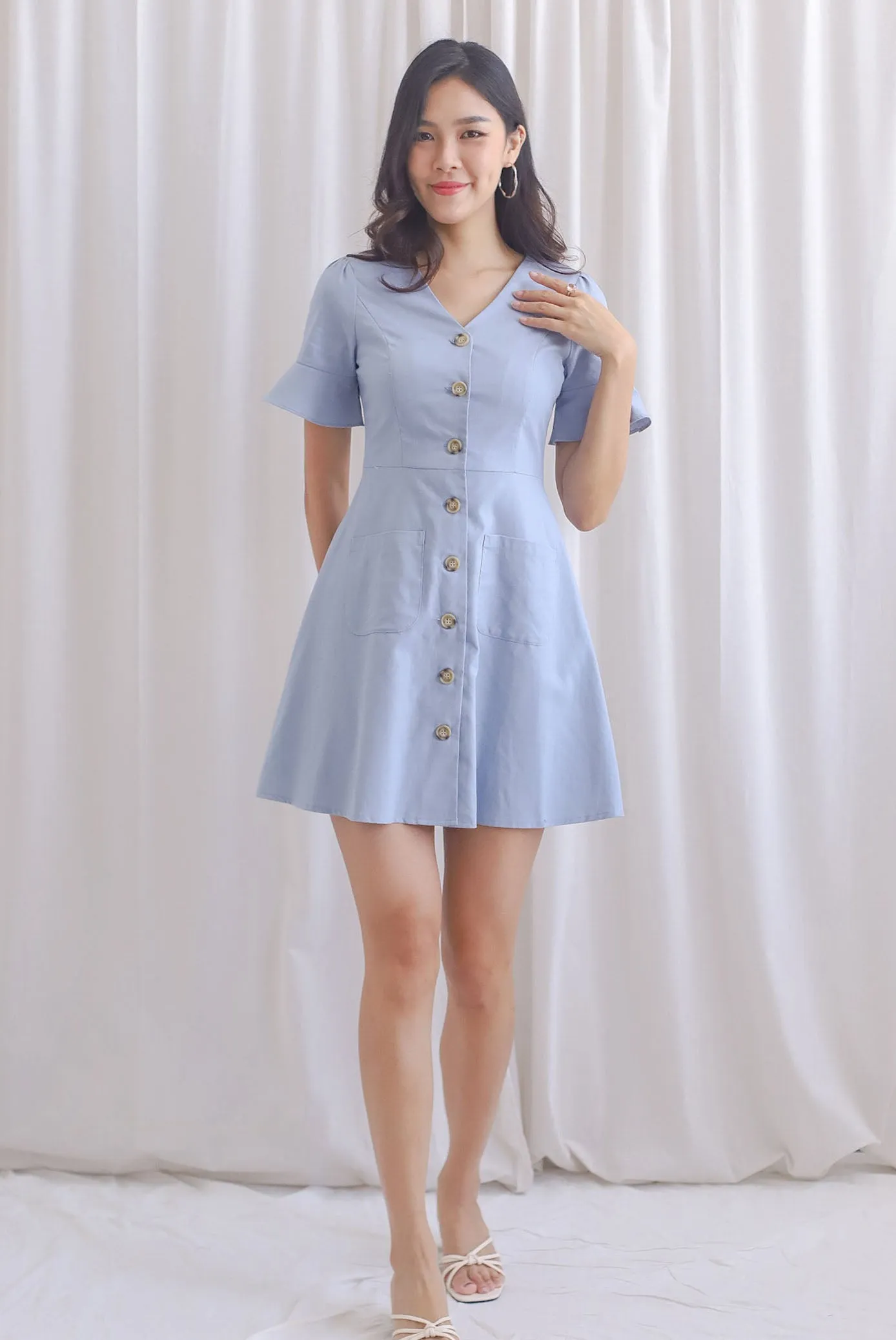 Jasmer Buttons Sleeved Dress In Blue