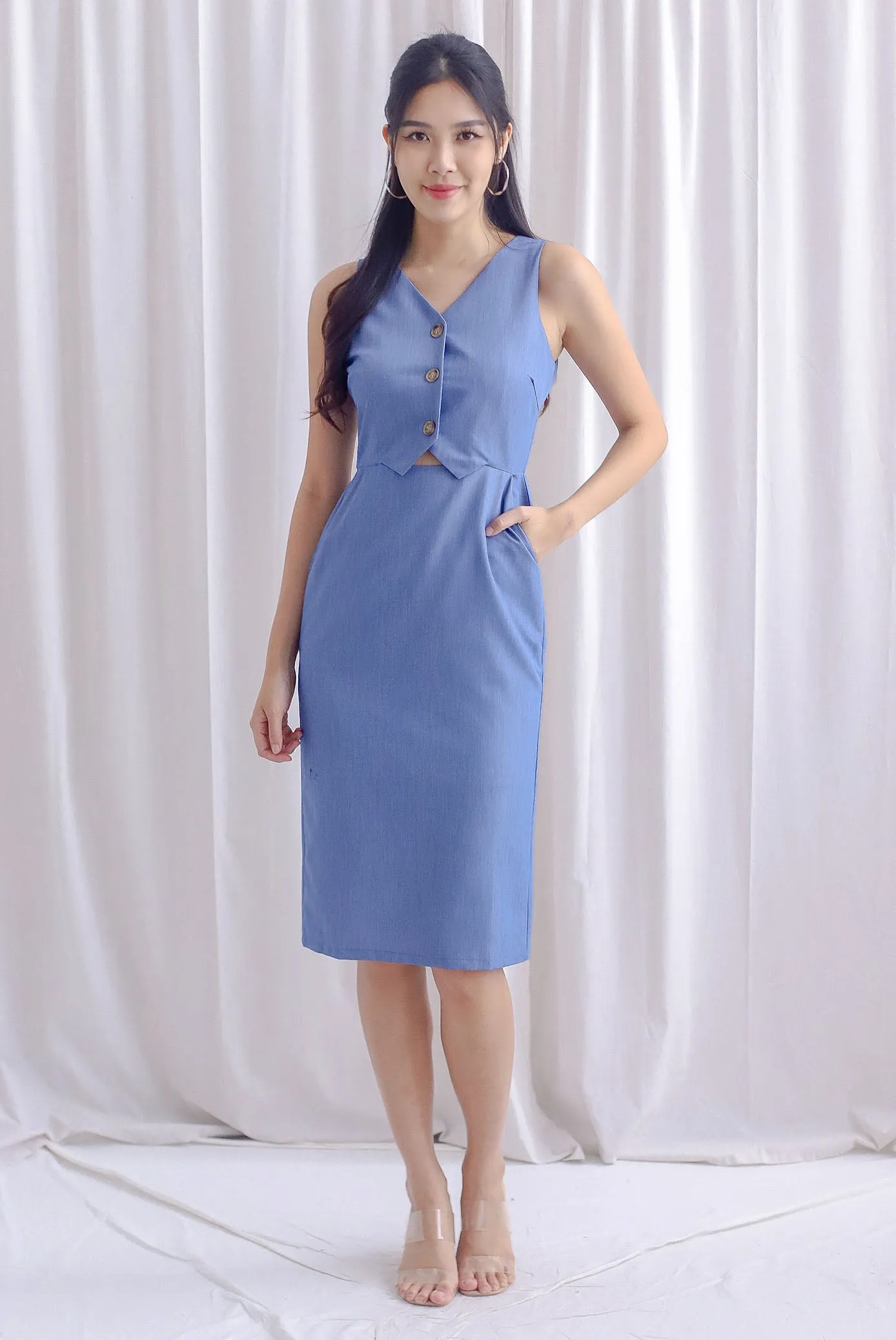 Kinsleigh Waistcoat Dress In Denim Blue