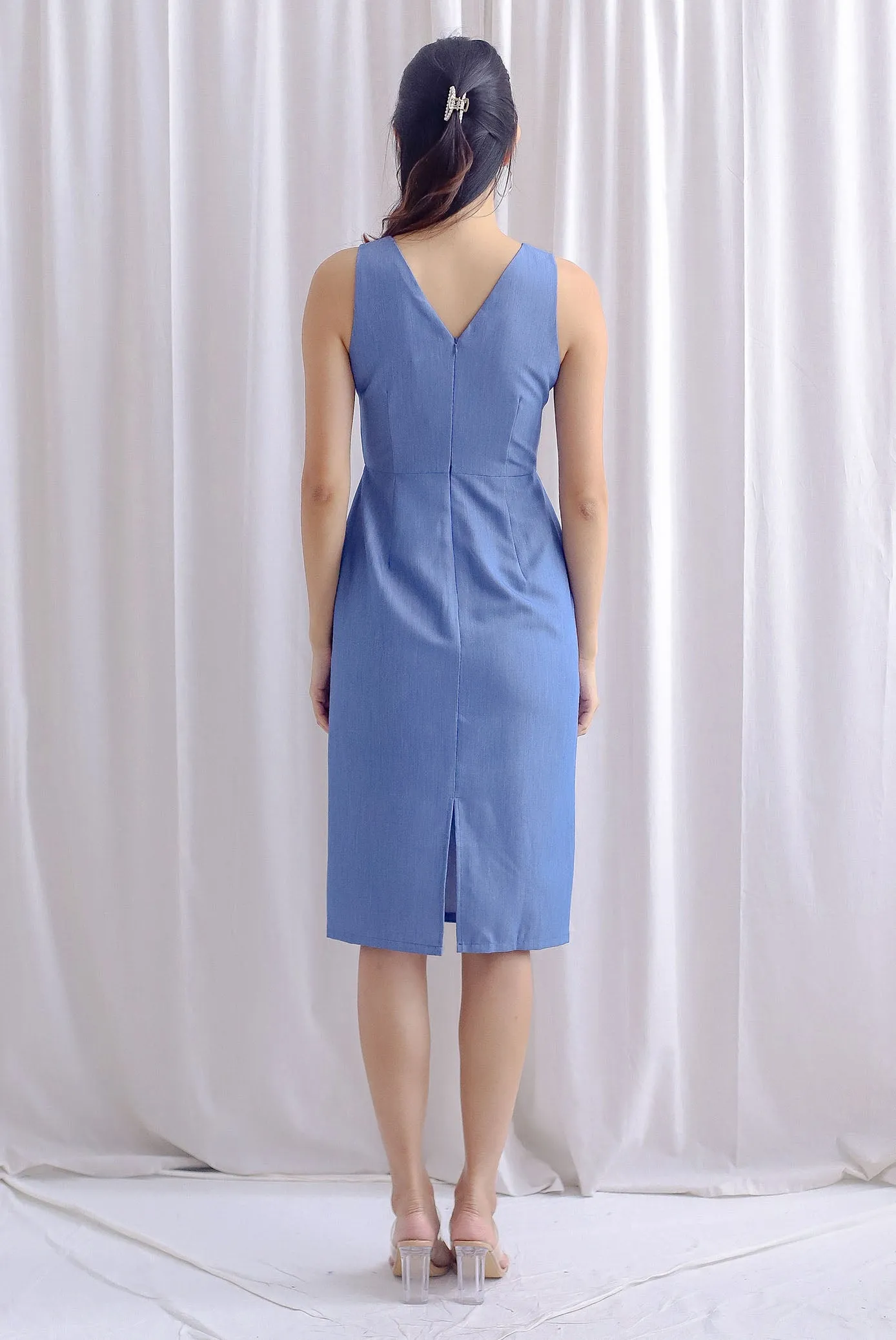 Kinsleigh Waistcoat Dress In Denim Blue