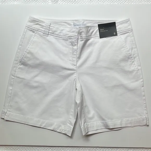 NEW YORK &amp; CO COTTON SHORTS BUNDLE
