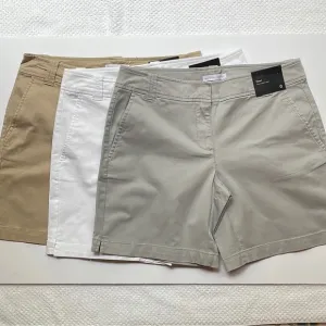 NEW YORK &amp; CO COTTON SHORTS BUNDLE