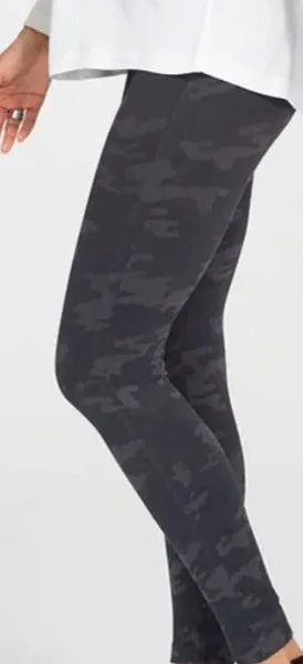 SPANX Seamless Black Camo Leggings Size Small